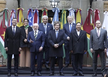 Milei pide mayor flexibilización del Mercosur y advierte : “Lo haremos acompañados o solos”