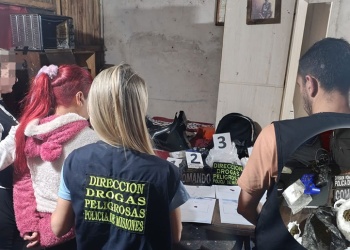 Desbaratan narcokiosco en Miguel Lanús y detienen a una mujer