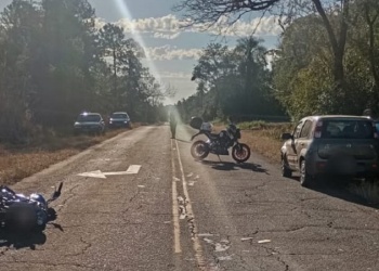 Motociclista terminó lesionado tras colisionar con un auto en la ruta Provincial 6