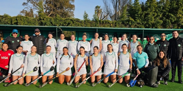 EL PLANTEL. Las misioneras cerraron hoy su participación en Rosario.