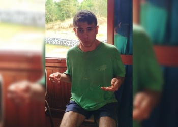 La Policía busca a familiares de un joven hallado desorientado en Hipólito Yrigoyen