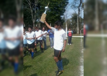 De caminar solo en la oscuridad del monte, al Monumental: la historia de Juan Portillo
