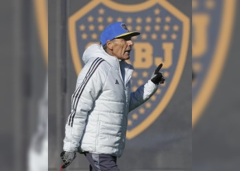 Arde Boca: internas, amenazas, ultimátum a Russo y nombres de futuros técnicos