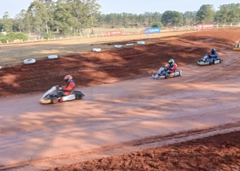 Apóstoles disfrutó de las clasificaciones del karting misionero a pleno sol