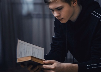 Impulsan ley provincial para fomentar la lectura en menores en contexto de encierro