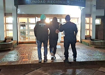 Prisión preventiva por apuñalar a un hombre y robarle diez cigarrillos