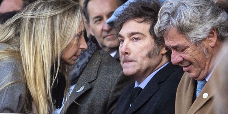 INCERTIDUMBRE. Se acerca la mitad del mandato y la economía no repunta, lo cual afecta la imagen de los Milei.