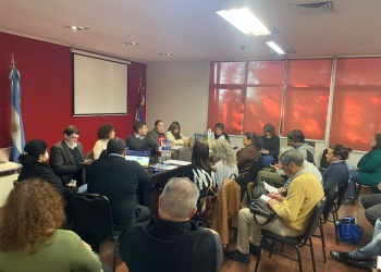 El Gobierno abrió la discusión salarial con los docentes