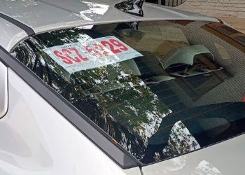 Persiste la falta de chapas patente y sobra desorganización: exigen explicaciones al Gobierno