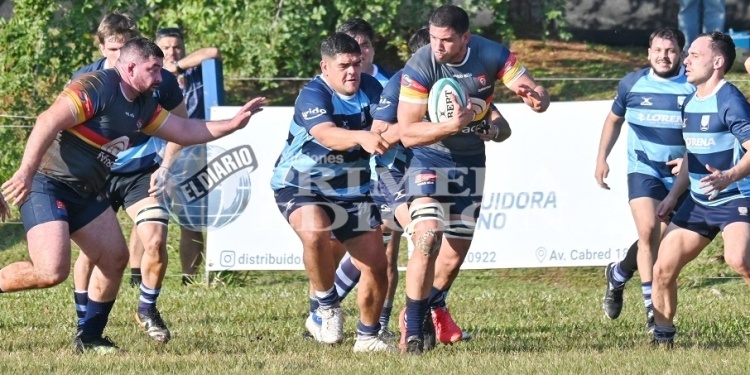 SACÓ PECHO. El Azzurro se impuso sobre Aguará. Ahora se viene San Patricio.