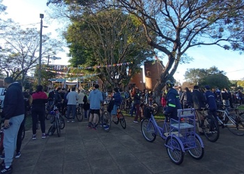 Una biciperegrinación solidaria abrió el Mes de San Cayetano en Posadas