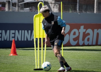 Argentina va por el premio consuelo en la Copa América femenina