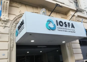 Crisis en IOSFA, la obra social militar