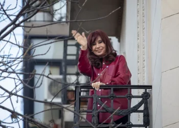 Cristina Kirchner a Milei: “Te van a sacar con chaleco de fuerza”