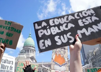 Tras el paro, el Gobierno otorgó un aumento del 7,5% a los docentes universitarios
