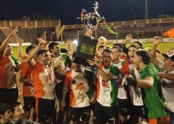 Colonial de Cerro Azul gritó campeón en la Liga Apostoleña de Fútbol
