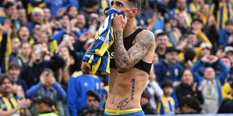 GRAN EMOCIÓN. La que vivió Ángel Di María durante el clásico rosarino.