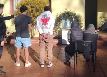 Policía agredido tras evitar el ataque a un joven en medio de una trifulca en Eldorado