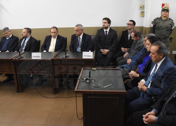 Los cuatro aduaneros fueron condenados por asociación ilícita y coimear en el puente