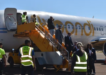 Flybondi realizó el primer vuelo entre Buenos Aires con Encarnación