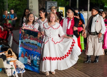 “De Misiones al Mercosur” celebró 40 años con música y tradición en Villa Urquiza