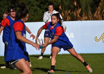 Tres jugadoras misioneras entrenan con Las Yaguaretés