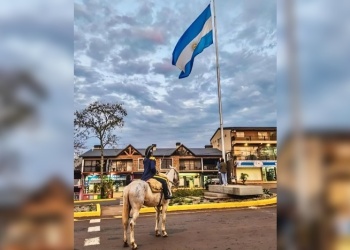 Veterarinario de 25 de Mayo recreó la proclama del “Libertador” y la reacción en redes fue viral