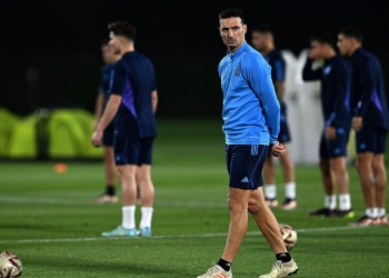 Con regresos, la lista de Scaloni