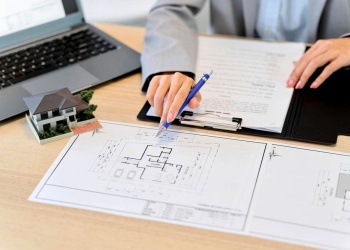 Tasación online: cómo valorar una propiedad desde tu casa