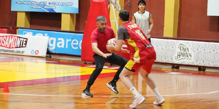 EN ACCIÓN. Matías Fernández, en su primera práctica al frente del “Oriental”.