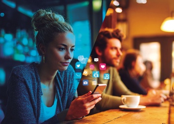 La amistad como experiencia de transformación, no de identificación