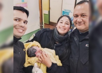 Posadas: policías ayudaron a una mujer a dar a luz en pleno patrullero