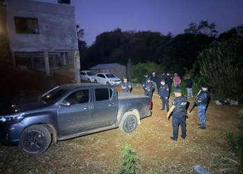 Incauta camioneta robada en Brasil con más de 20.000 atados de cigarrillos