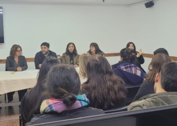 La Facultad de Humanidades y la CASI firmaron un convenio para fortalecer la prevención del suicidio