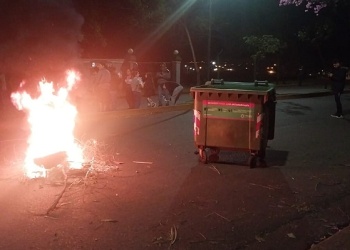Vecinos de la chacra 243 cortaron la avenida Jauretche debido a la falta de agua potable