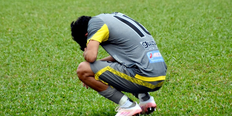 EL ADIÓS. El Linqueño, Sarmiento y Defensores, los últimos rivales del equipo.