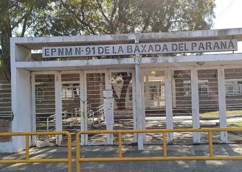Batalla campal en una escuela: cuatro docentes resultaron heridos