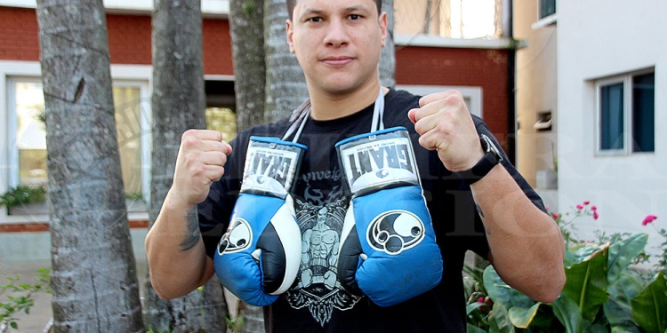 CUENTA REGRESIVA. El posadeño se subirá al ring en busca de una victoria.