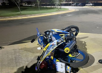 Motociclista falleció tras despistar en la rotonda de la playa Costa Sur de Posadas