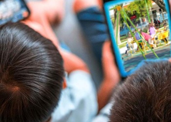 Entre pantallas y juegos: la infancia argentina frente al tiempo libre