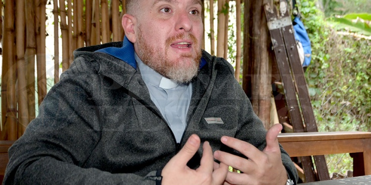 TODOS LOS DÍAS. Daniel Pesce encabeza un centro de rehabilitación.