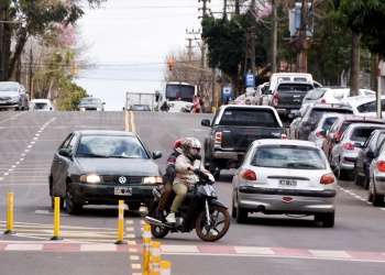 Carriles “rebatibles”: progresivo ordenamiento del tránsito, pero “falta información”