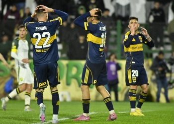 Boca perdió 2-1 ante Defensa y Justicia y quedó afuera de la zona de clasificación a la Libertadores 2026