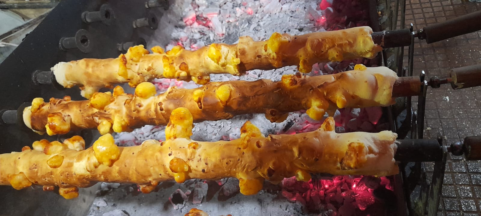 Vendedores de caburé mantienen precios pese a la suba de insumos