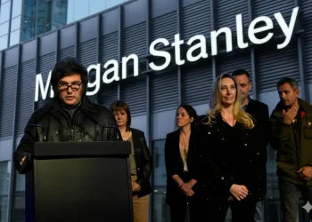 Duro golpe de Wall Street a Milei: Morgan Stanley retira su recomendación de compra de bonos tras la derrota