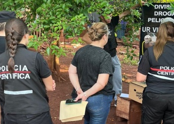 Comenzó con una amenaza de muerte a su pareja y terminó con el secuestro de cocaína en su casa