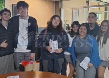 Posadas: Flores y literatura en la Semana del Estudiante