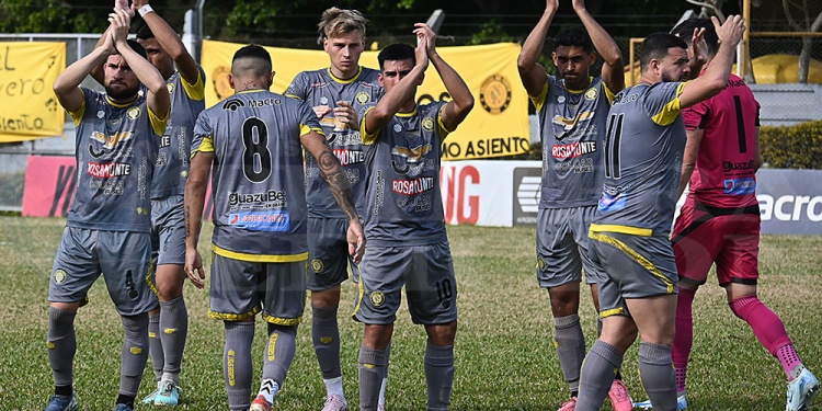 SUMAR. El Colectivero quiere cortar la mala racha de 18 partidos sin triunfos.