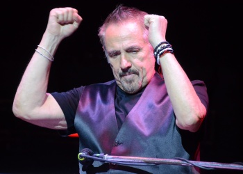 Lerner deslumbró en la Fiesta Nacional del Inmigrante