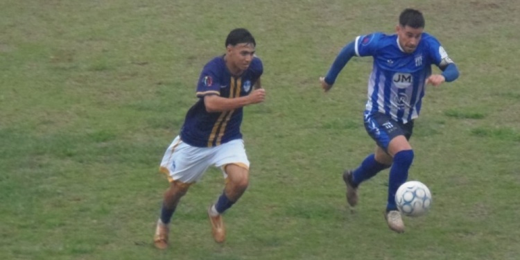 ADENTRO. Nacional derrotó a 9 de Julio. Ahora enfrentará a Central Iguazú.